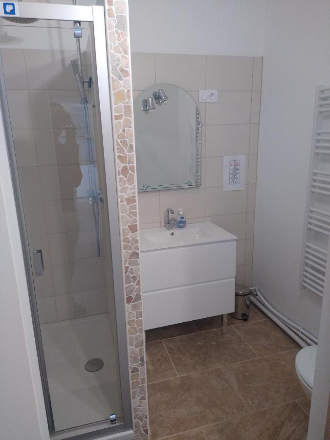 Maison De Village Confortable Entierement Renovee Saint-Just  Экстерьер фото
